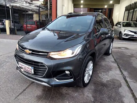 foto Chevrolet Tracker LTZ + 4x4 Aut usado (2017) color Gris Carbono precio u$s18.800