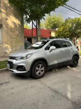 Chevrolet Tracker Premier 4x2 usado (2018) color Plata Switchblade precio u$s14.000