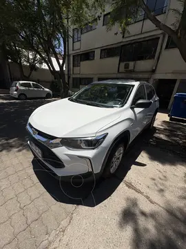 Chevrolet Tracker 1.2L LS R usado (2022) color Blanco precio $10.500.000