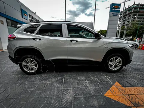 Chevrolet Tracker LS usado (2021) color plateado precio $250,000