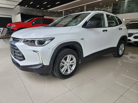 Chevrolet Tracker LS Aut usado (2023) color Blanco financiado en mensualidades(enganche $69,479 mensualidades desde $7,006)