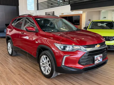 Chevrolet Tracker LT Aut usado (2023) color Rojo financiado en mensualidades(enganche $113,313 mensualidades desde $7,550)