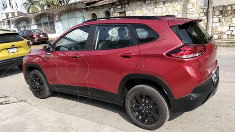 Chevrolet Tracker RS usado (2024) color Rojo financiado en mensualidades(enganche $86,688 mensualidades desde $9,881)