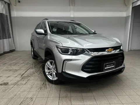 Chevrolet Tracker LS Aut usado (2023) color plateado precio $299,800