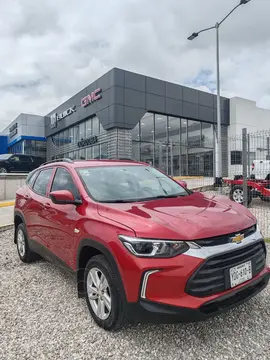 Chevrolet Tracker LS Aut usado (2023) color Rojo financiado en mensualidades(enganche $89,925 mensualidades desde $8,037)