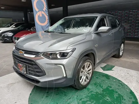 Chevrolet Tracker LT Aut usado (2024) color plateado financiado en mensualidades(enganche $104,912 mensualidades desde $8,023)
