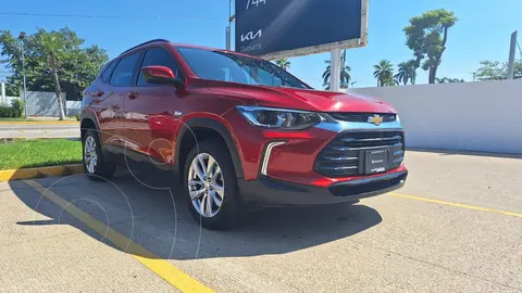 Chevrolet Tracker Premier Aut usado (2023) color Rojo financiado en mensualidades(enganche $69,960 mensualidades desde $8,509)