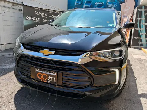 Chevrolet Tracker LS usado (2023) color Negro financiado en mensualidades(enganche $88,562 mensualidades desde $6,772)