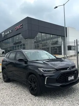 Chevrolet Tracker RS usado (2024) color Negro financiado en mensualidades(enganche $129,438 mensualidades desde $11,569)