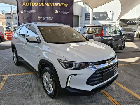 Chevrolet Tracker LS Aut usado (2023) color Blanco financiado en mensualidades(enganche $28,000 mensualidades desde $8,261)