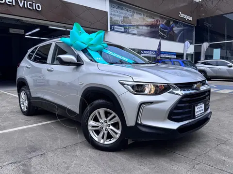 Chevrolet Tracker LS Aut usado (2023) color plateado precio $283,900