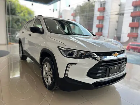 Chevrolet Tracker LS Plus usado (2022) color Blanco financiado en mensualidades(enganche $92,769 mensualidades desde $6,181)
