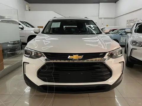 Chevrolet Tracker LS Aut usado (2023) color Blanco financiado en mensualidades(enganche $89,652 mensualidades desde $7,696)