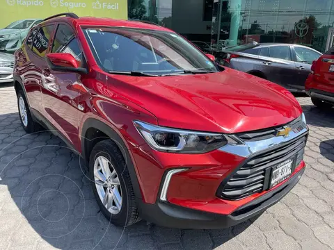 Chevrolet Tracker LS Aut usado (2023) color Rojo financiado en mensualidades(enganche $91,375 mensualidades desde $7,715)