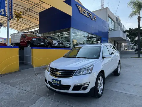 Chevrolet Traverse LT Piel usado (2016) color Blanco precio $269,800