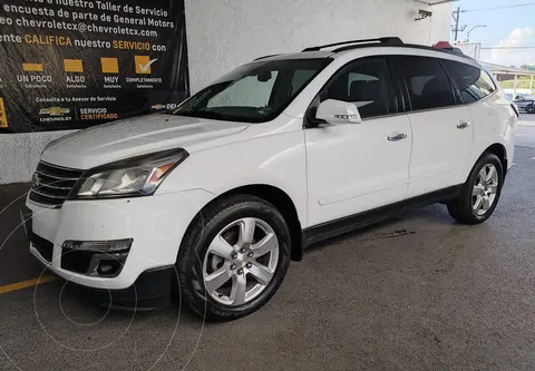 Chevrolet Traverse LT Piel usado (2016) color Blanco precio $258,000