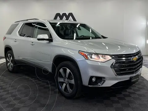 Chevrolet Traverse LT 7 Pasajeros usado (2020) color plateado precio $419,999