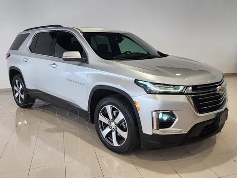 Chevrolet Traverse LT 7 Pasajeros usado (2022) color Plata Brillante precio $499,000
