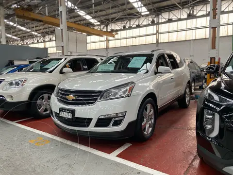 Chevrolet Traverse LT Piel usado (2016) color Blanco financiado en mensualidades(enganche $80,000 mensualidades desde $8,500)