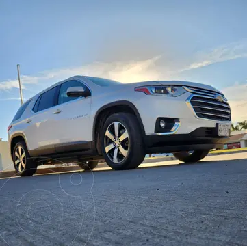 Chevrolet Traverse LT 7 Pasajeros usado (2019) color Blanco precio $499,999