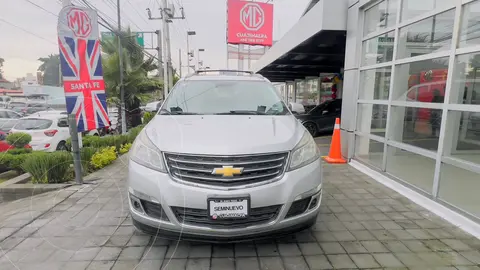Chevrolet Traverse LT Piel usado (2016) color plateado precio $250,000