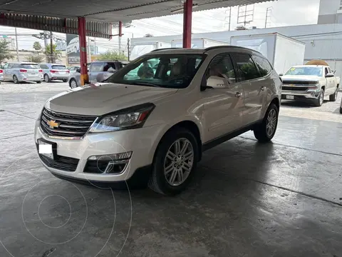 Chevrolet Traverse LT Piel usado (2017) color Blanco precio $185,000