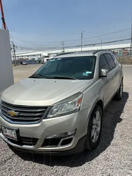 Chevrolet Traverse LT Piel usado (2016) color Champagne precio $265,000