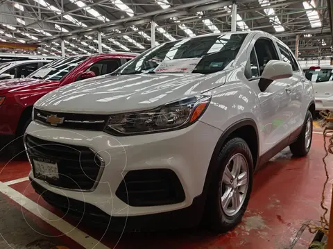 Chevrolet Trax LS usado (2019) color Blanco Galaxia financiado en mensualidades(enganche $57,000 mensualidades desde $6,000)