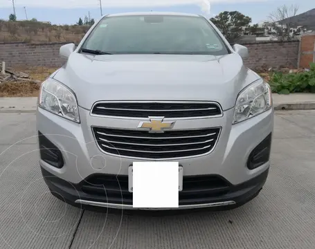 Chevrolet Trax LT Aut usado (2016) color Plata precio $215,000