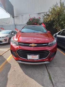 Chevrolet Trax LT Aut usado (2020) color Rojo financiado en mensualidades(enganche $69,800)