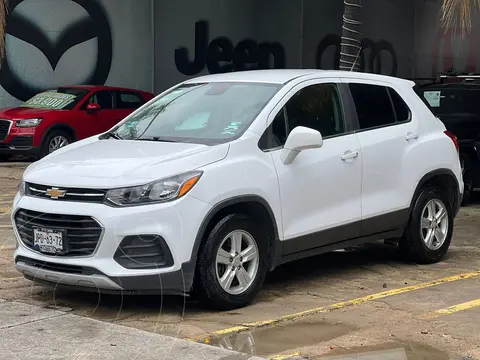 Chevrolet Trax LS usado (2018) color Blanco financiado en mensualidades(enganche $47,800 mensualidades desde $7,370)