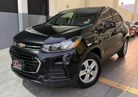 Chevrolet Trax LS usado (2020) color Negro financiado en mensualidades(enganche $72,212 mensualidades desde $5,522)