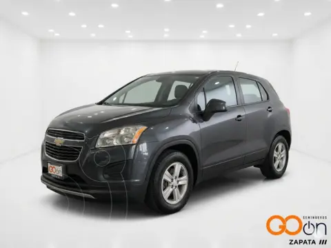 Chevrolet Trax LT usado (2015) color CH GRIS OXFORD precio $210,000