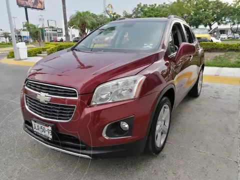 Chevrolet Trax LTZ usado (2015) color Rojo Tinto precio $209,000