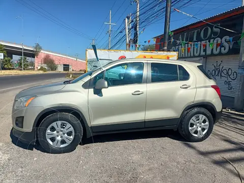 Chevrolet Trax LS usado (2014) color Champagne precio $159,500