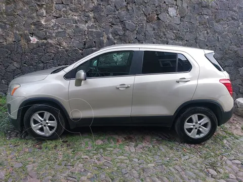 Chevrolet Trax LT usado (2015) color Champagne precio $185,000