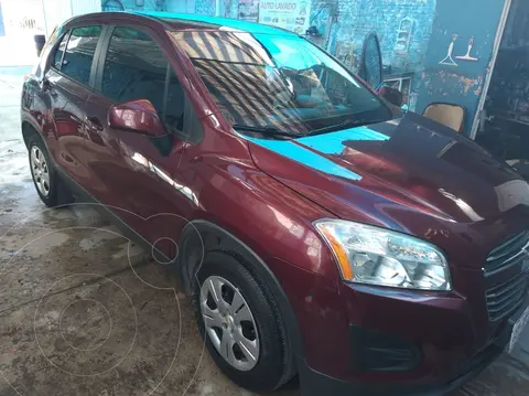Chevrolet Trax LS usado (2016) color Rojo Tinto precio $180,000