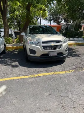 Chevrolet Trax LT Aut usado (2015) color Plata Brillante precio $185,000