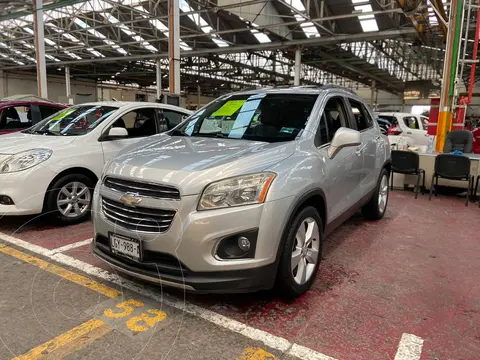 Chevrolet Trax LTZ usado (2016) color Plata Brillante financiado en mensualidades(enganche $50,000 mensualidades desde $4,000)