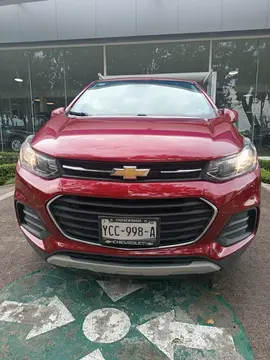 Chevrolet Trax LT Aut usado (2018) color Rojo financiado en mensualidades(enganche $77,500 mensualidades desde $5,764)