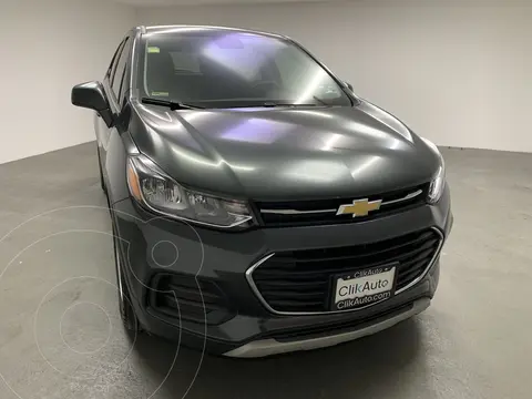 Chevrolet Trax LT Aut usado (2018) color Gris financiado en mensualidades(enganche $63,000 mensualidades desde $8,100)