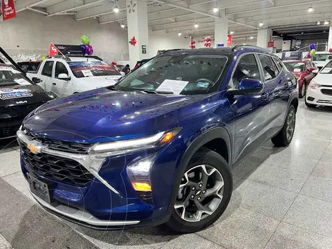 Chevrolet Trax LT usado (2024) color Azul financiado en mensualidades(enganche $119,628 mensualidades desde $9,152)