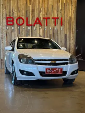 Chevrolet Vectra 2.0 GLS usado (2010) color Blanco precio $10.500.000
