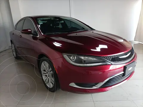 Chrysler 200 200 Limited usado (2015) color Rojo precio $229,000