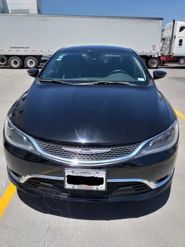 Chrysler 200 200C usado (2015) color Negro precio $180,000