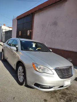 Chrysler 200 2.4L Touring usado (2012) color Gris precio $115,000