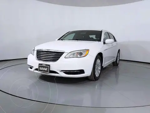 Chrysler 200 2.4L Touring usado (2012) color Blanco precio $128,999