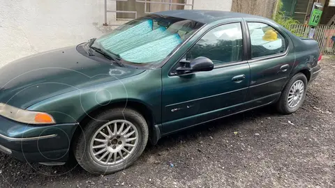 Chrysler Cirrus 2.4L LXi usado (1998) color Verde precio $30,000