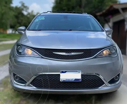 Chrysler Pacifica Limited usado (2018) color Plata Metalico precio $397,000