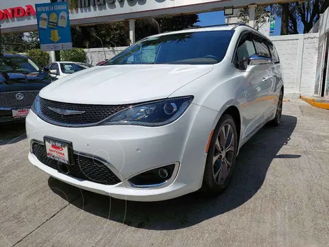 Chrysler Pacifica Limited usado (2017) color Blanco precio $439,000